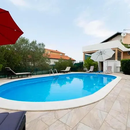 House Bistre With Private Pool Prázdninový dům
