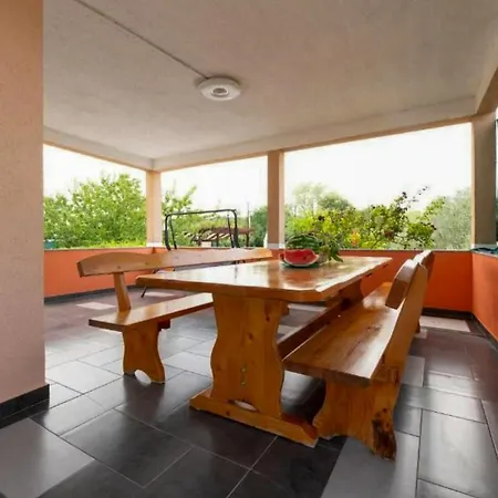 House Bistre With Private Pool Prázdninový dům Radovin